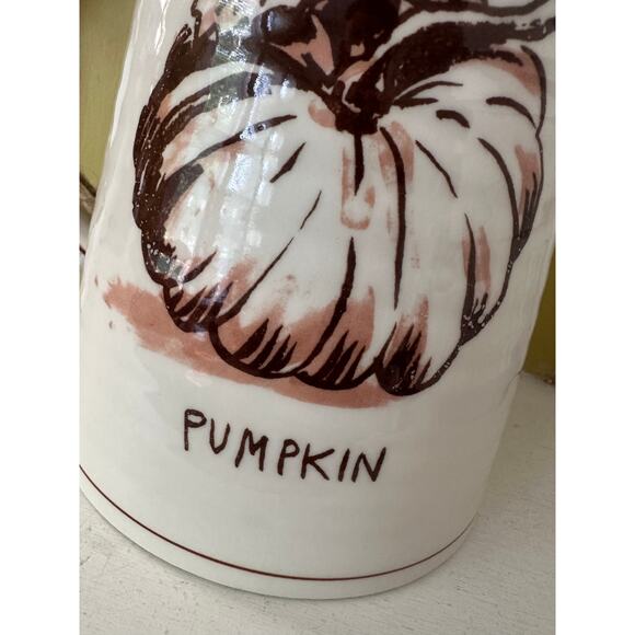 NWT Molly Hatch Pumpkin Harvest 56 Ounce Ceramic Pitcher - Picture 3 of 13